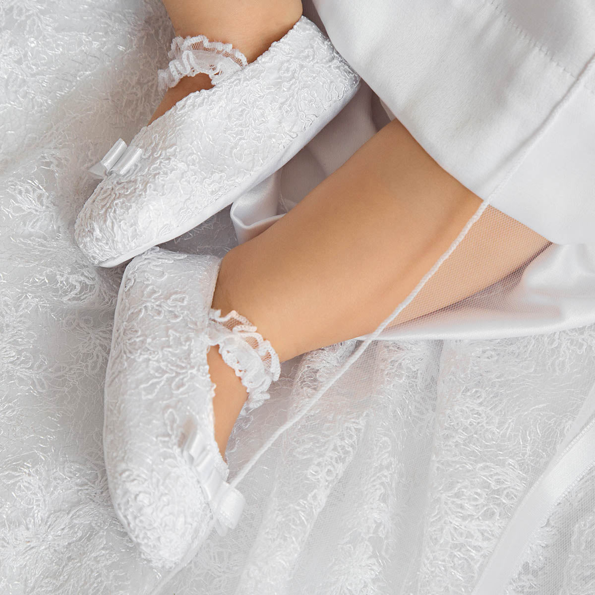 ANASTASIA Baby Lace Booties