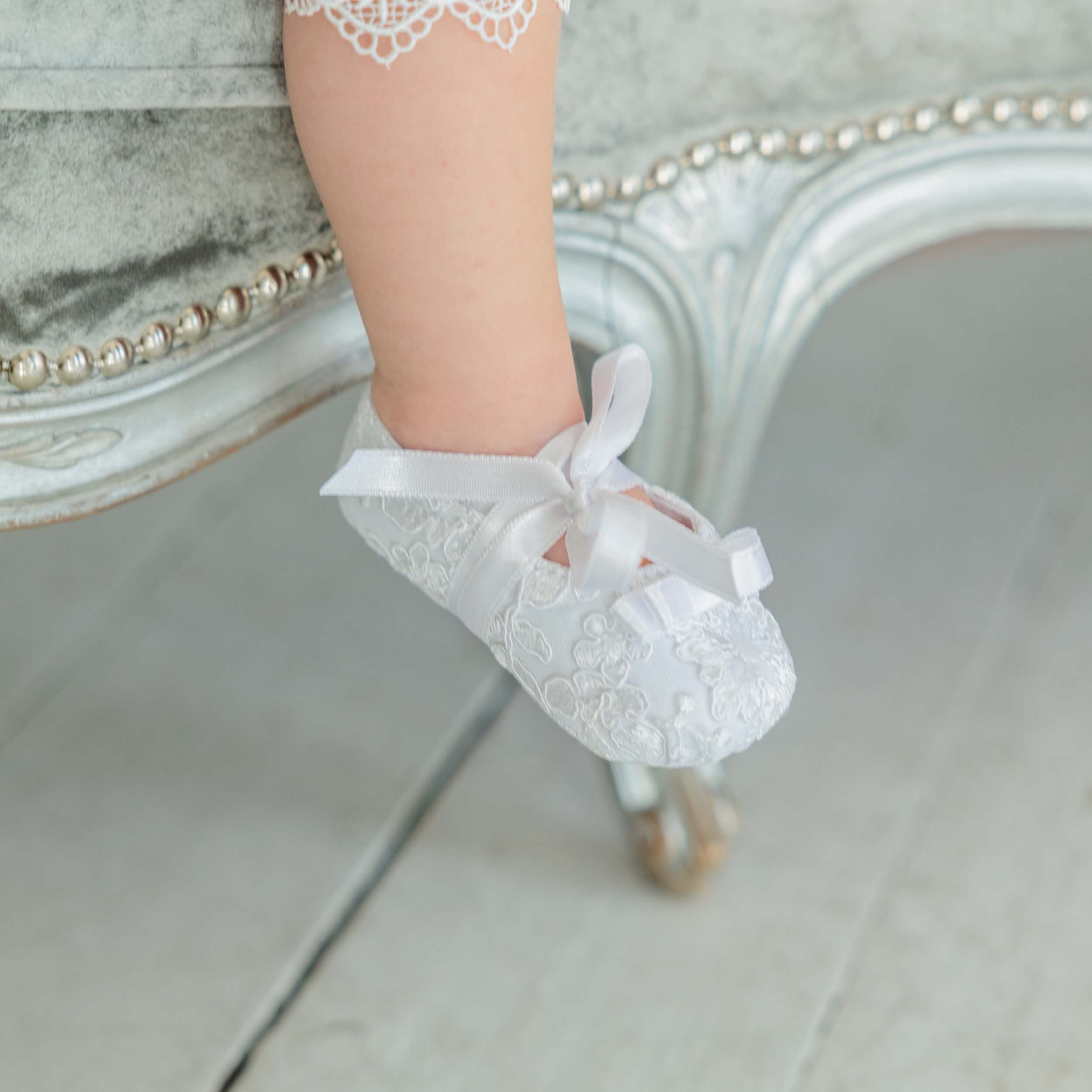 AURORA Baptism Booties – Lace with Silk Ties