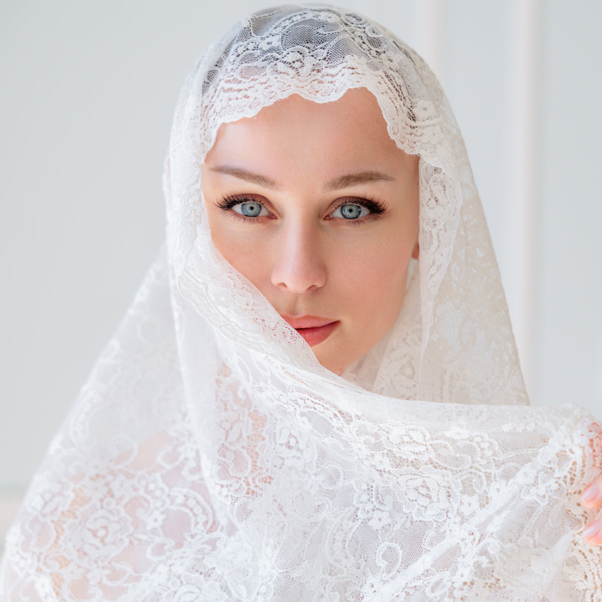 Vintage Heritage Catholic Infinity Veil – Italian Lace