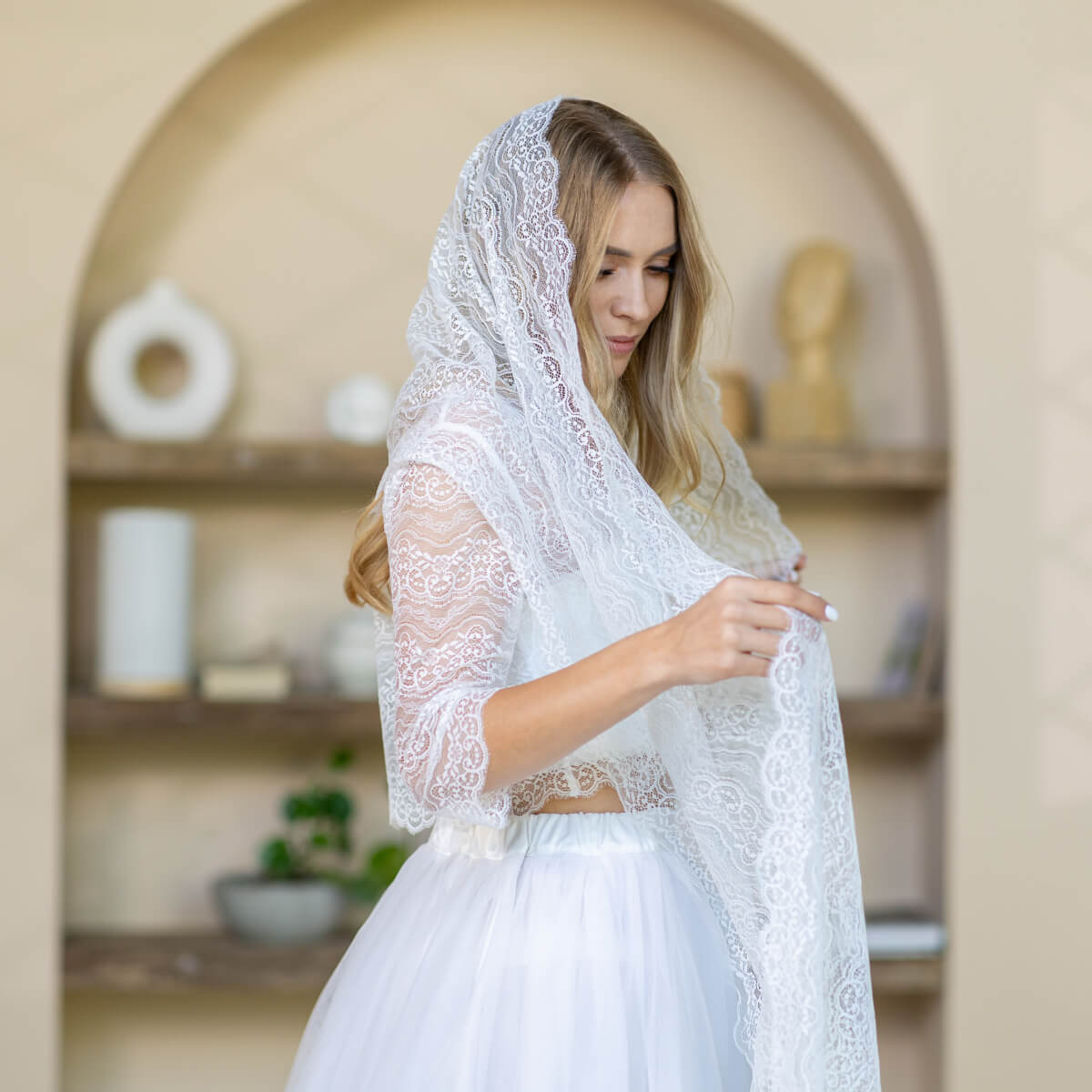IZABELLA Lace Chapel Veil – Long Church & Special Occasion Shawl