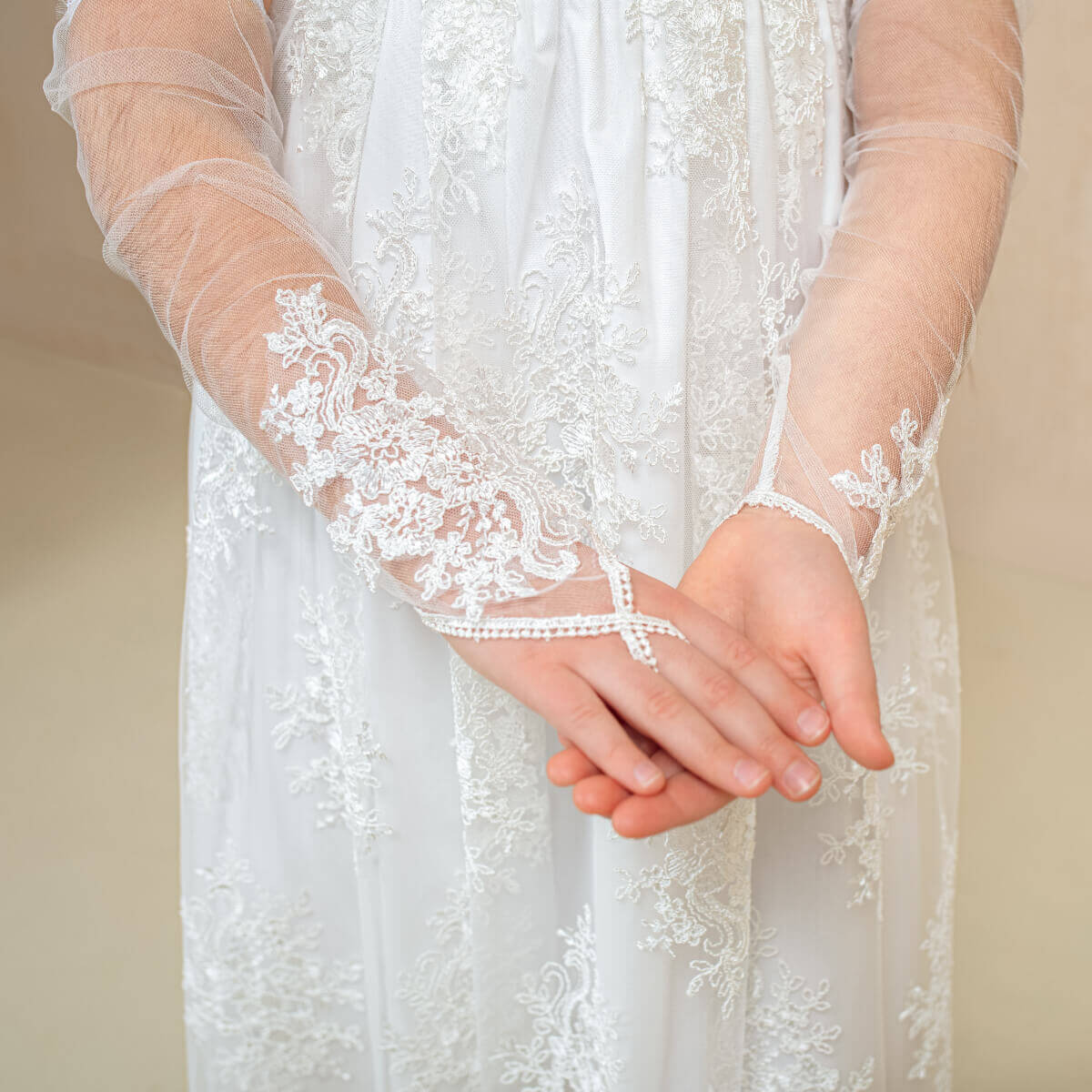 LAYLA Lace Gloves for Girls – Long Communion Lace Gloves